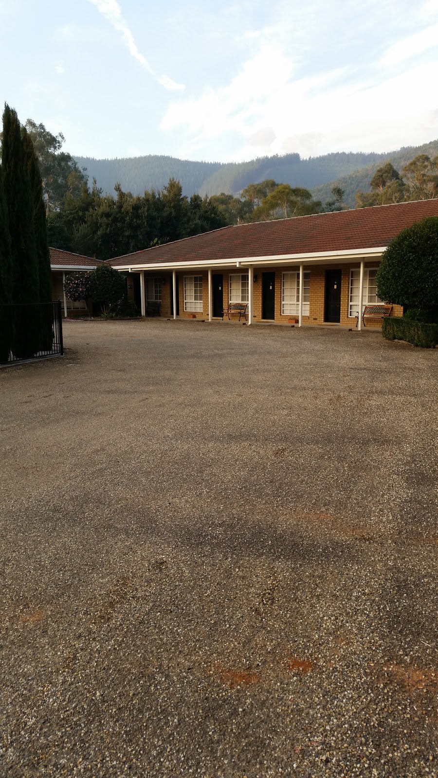 Ovens Valley Motor Inn | Great Alpine Rd, Bright VIC 3741, Australia | Phone: (03) 5755 2022