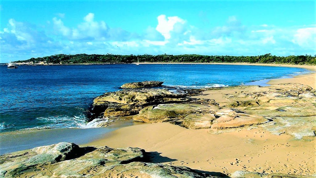 Jibbon Beach | park | Royal National Park NSW 2233, Australia