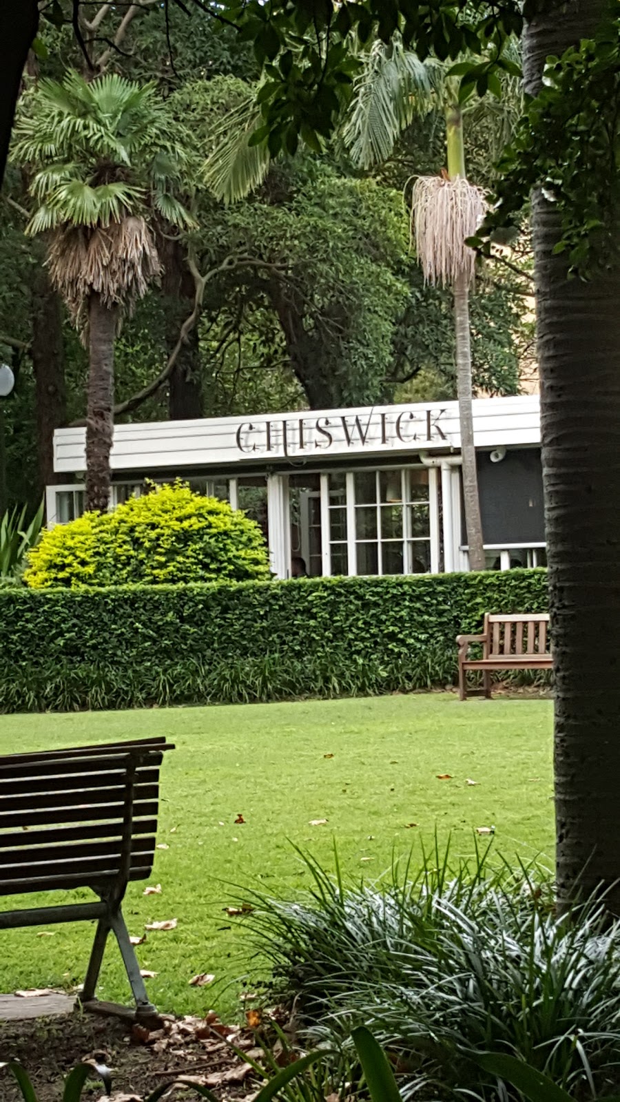 Chiswick Gardens | 63 Ocean St, Woollahra NSW 2025, Australia | Phone: (02) 9391 7000