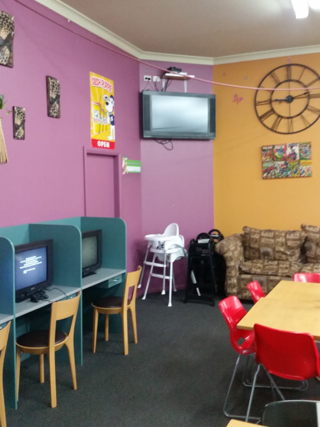 Jumbos Jungle Playhouse and Cafe | 12 Littlebourne St, Kelso NSW 2795, Australia | Phone: (02) 6332 6135