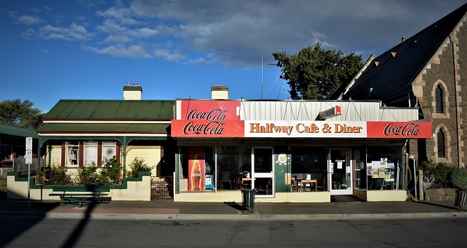 Halfway Cafe & Diner | 107 High St, Campbell Town TAS 7210, Australia | Phone: (03) 6381 2058
