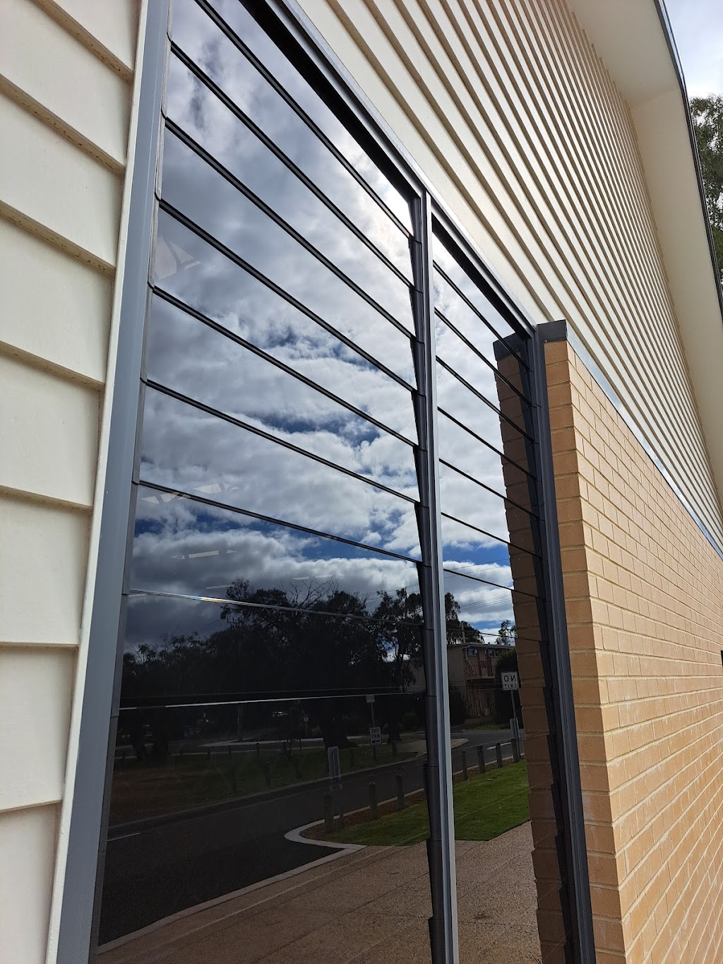 Pure Reach Window Cleaners |  | Manson St, West Busselton WA 6280, Australia | 0472670005 OR +61 472 670 005