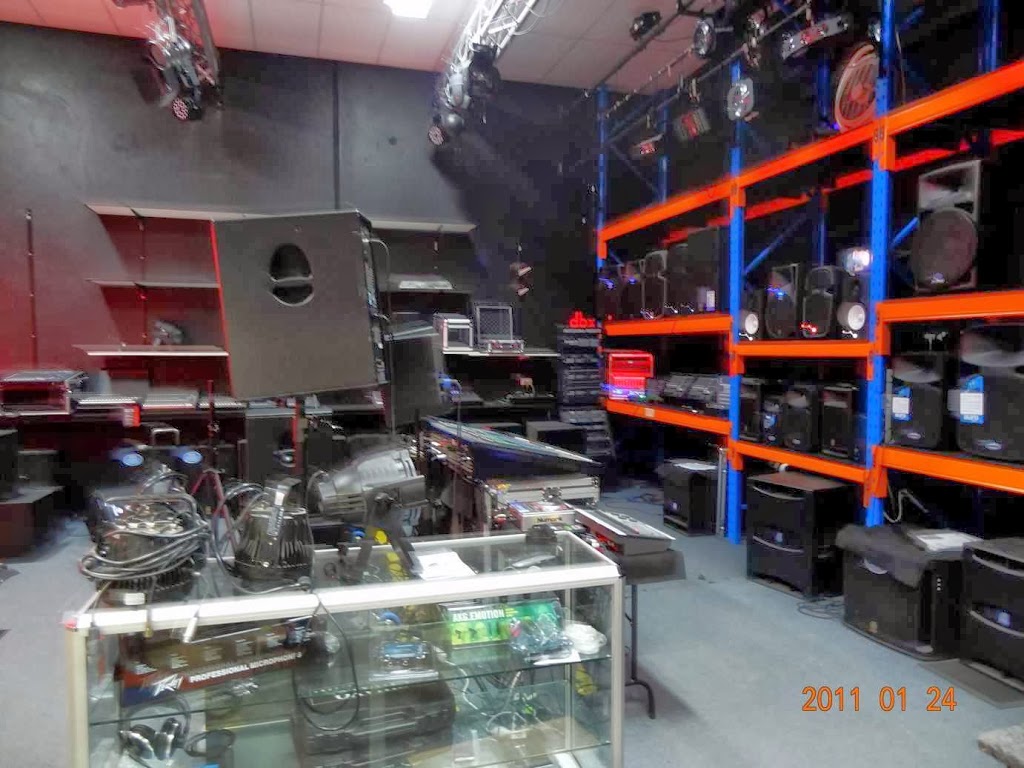 Entertainment Warehouse | 235 Sunshine Rd, Tottenham VIC 3012, Australia | Phone: (03) 9315 1255