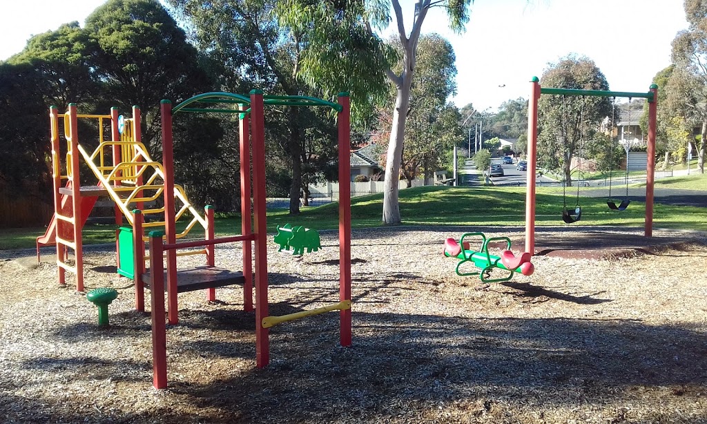 Mercedes Court Reserve | park | Mercedes Ct, Rosanna VIC 3084, Australia
