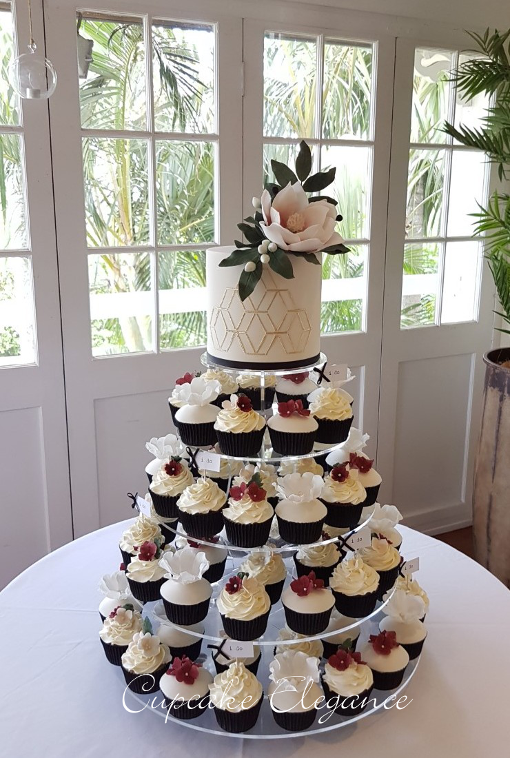 Cupcake Elegance | bakery | 5 Heilig Ct, Glass House Mountains QLD 4518, Australia | 0403245468 OR +61 403 245 468