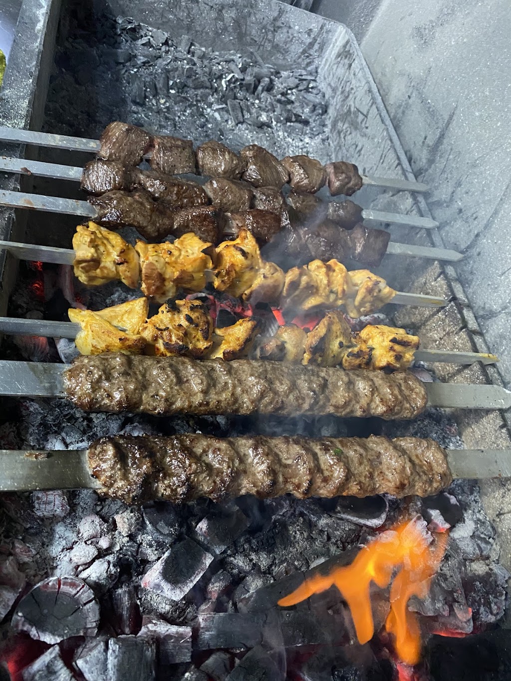 Shish Shawarma & Grill | 184 Widford St, Broadmeadows VIC 3047, Australia | Phone: 0416 747 235