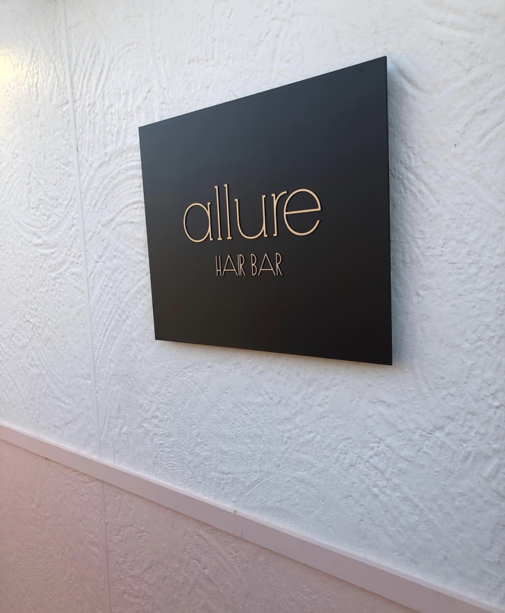 Allure Hair Bar | 4/98 Terrigal Esplanade, Terrigal NSW 2260, Australia | Phone: (02) 4384 4521