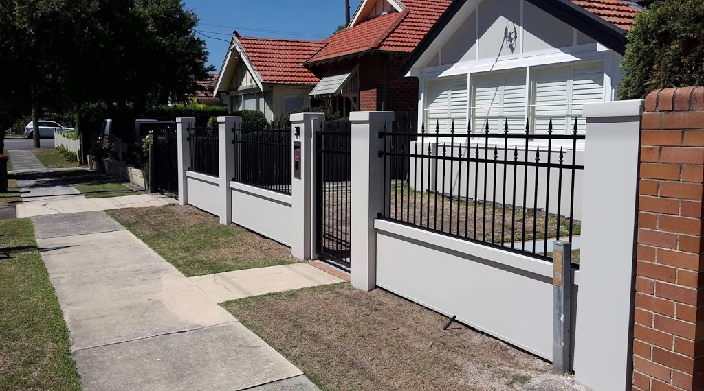 Hamiltons Fencing | general contractor | 50 Discovery Dr, Fletcher NSW 2287, Australia | 0414332161 OR +61 414 332 161