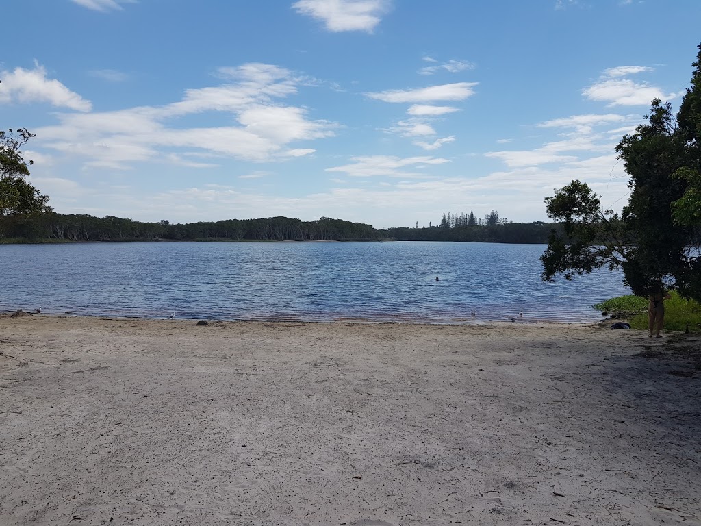 Lake Ainsworth / Tea Tree Lake | Lake Ainsworth,, Lennox Head NSW 2478, Australia | Phone: 13 13 02