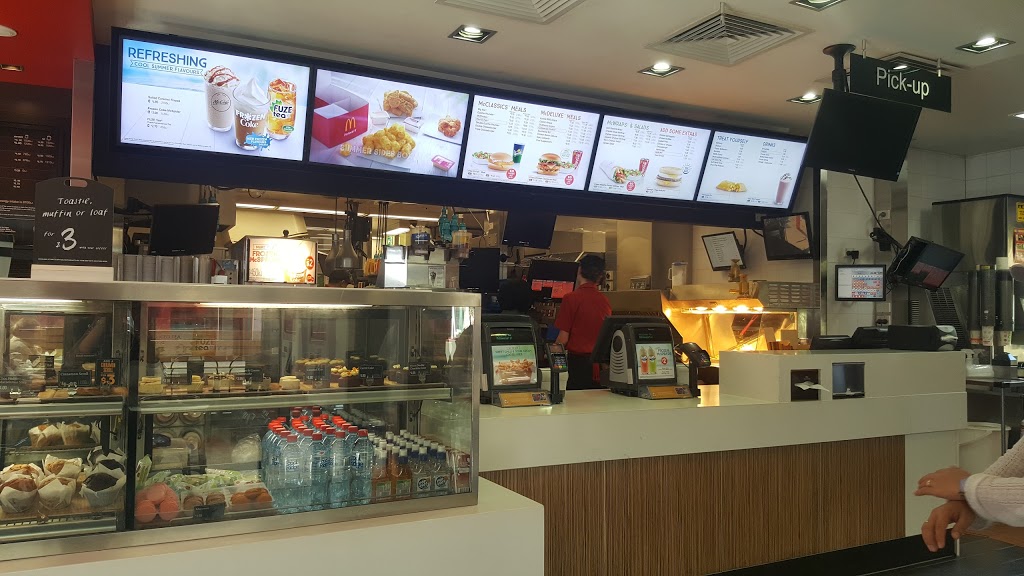 McDonalds Footscray | meal takeaway | 190-200 Ballarat Rd, Footscray VIC 3011, Australia | 0393174041 OR +61 3 9317 4041