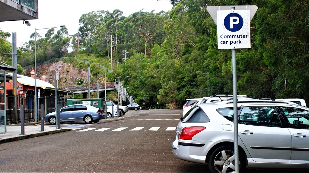 Commuter Car Park | parking | Tunnel Rd, Helensburgh NSW 2508, Australia | 131500 OR +61 131500
