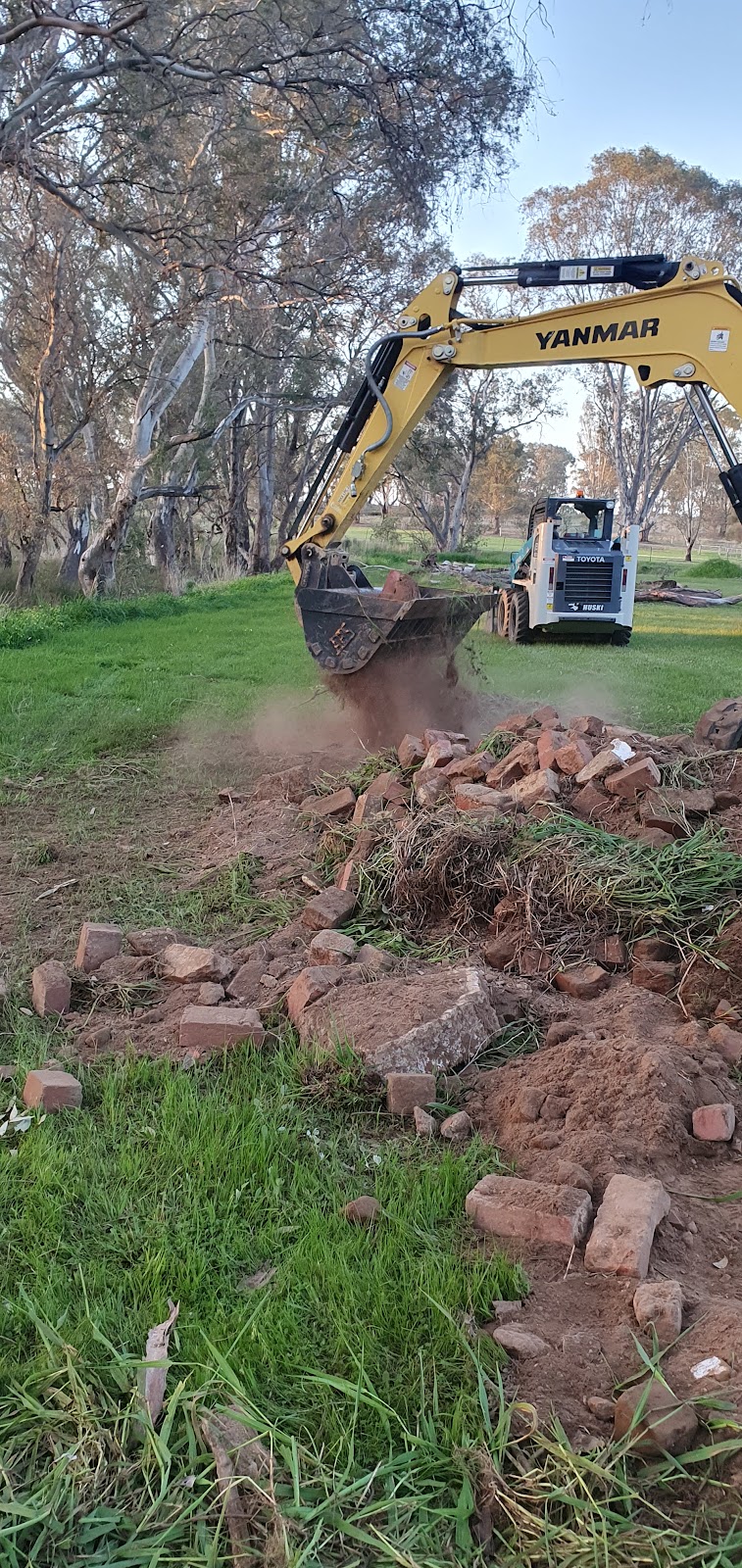 Ferrets Excavations | 17 Shaw Ct, Bagshot VIC 3551, Australia | Phone: 0418 573 855