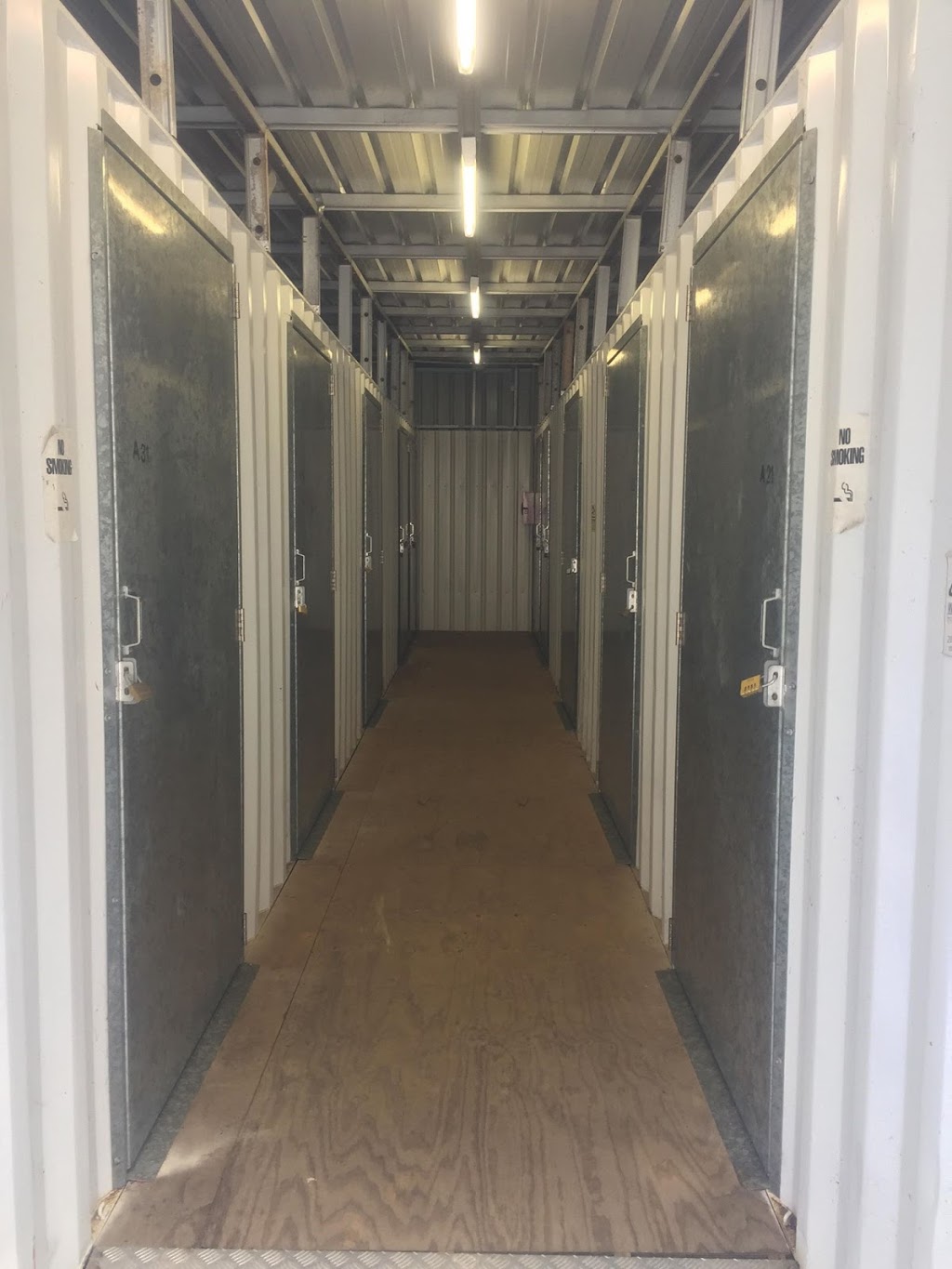 Woy Woy Self Storage | End Of, Railway Street, 20 Nagari Rd, Woy Woy NSW 2256, Australia | Phone: (02) 4344 4444