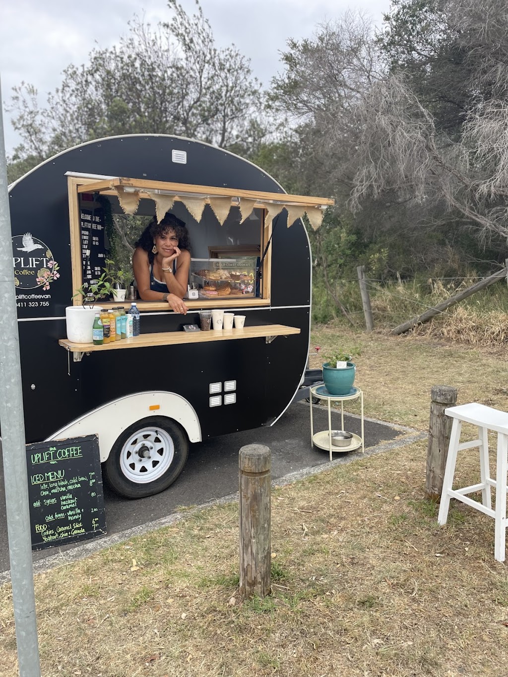 UPLIFT coffee van | Reserve The top car park, Reddall Parade, Warilla NSW 2528, Australia | Phone: 0411 323 755