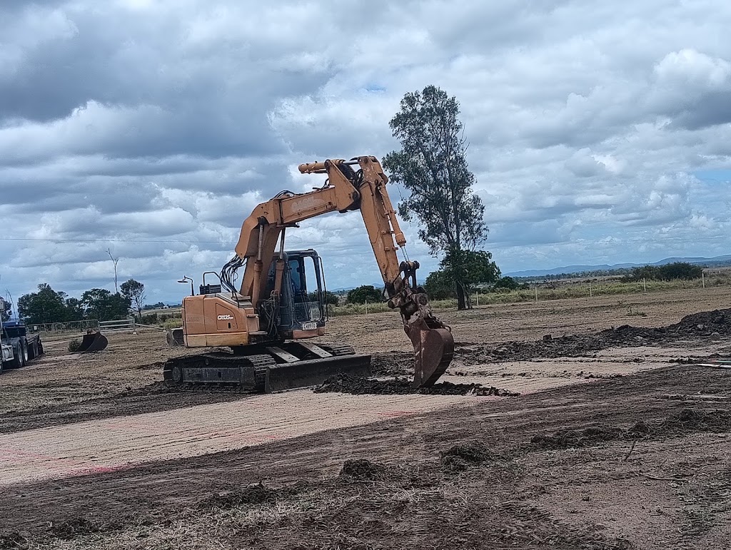 Humbys Contracting | 859 Yakapari Habana Rd, Habana QLD 4740, Australia | Phone: 0439 748 372