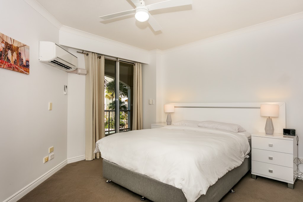 Pelican Stay Gold Coast Upscale Beach Apartments | 14 View Ave, Surfers Paradise QLD 4217, Australia | Phone: (02) 8319 0999