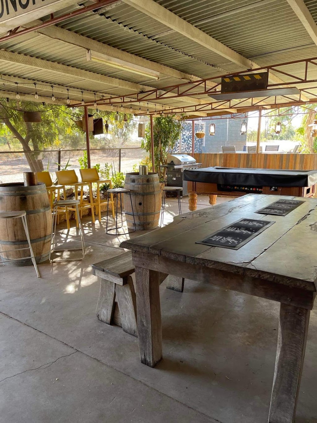 Mount Coolon Hotel | Mount Coolon QLD 4804, Australia | Phone: (07) 4983 5530