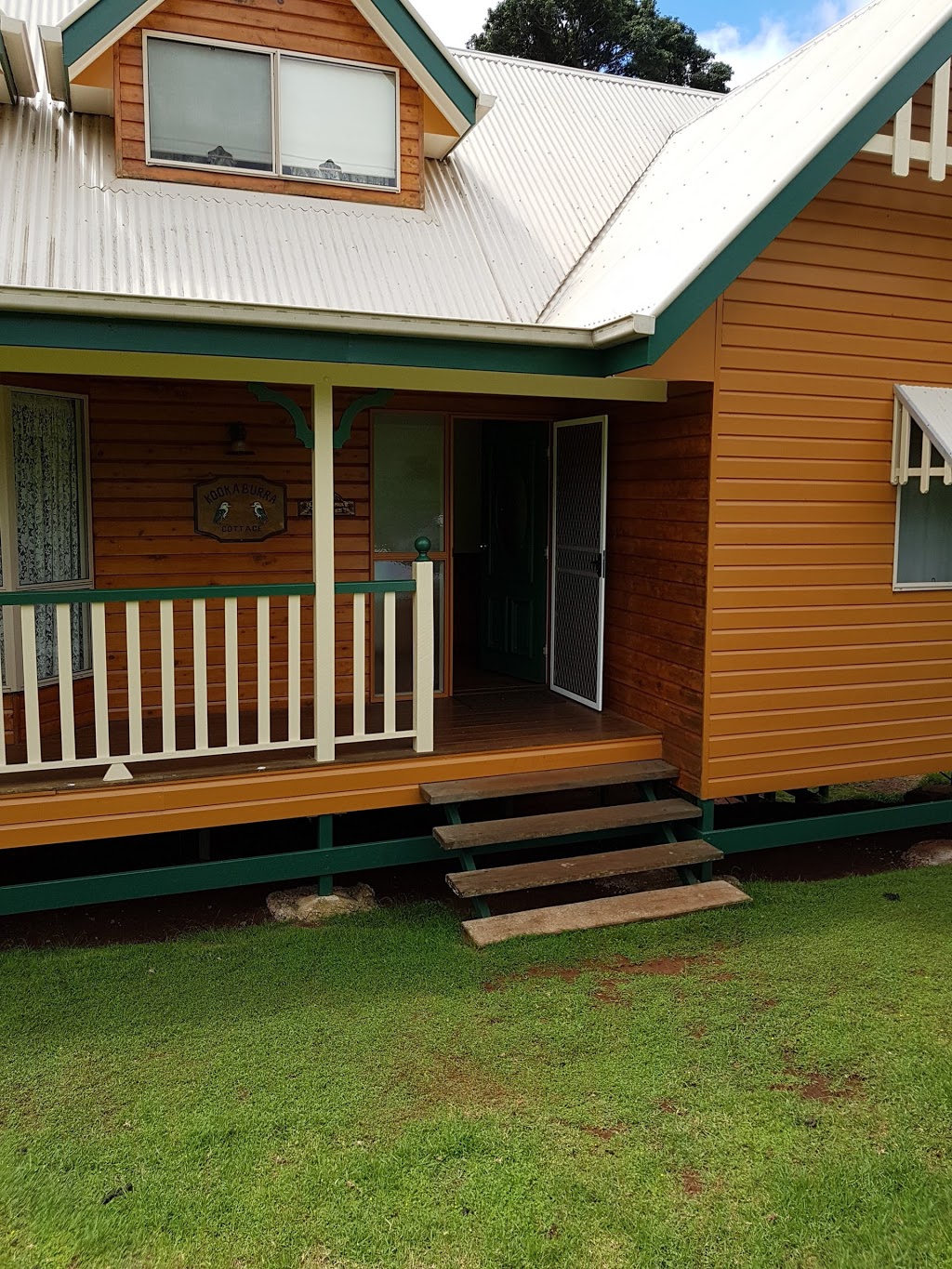 Kookaburra Cottage-Holiday House | lodging | Kookaburra Cottage, 4 Firefly Dr, Bunya Mountains QLD 4405, Australia