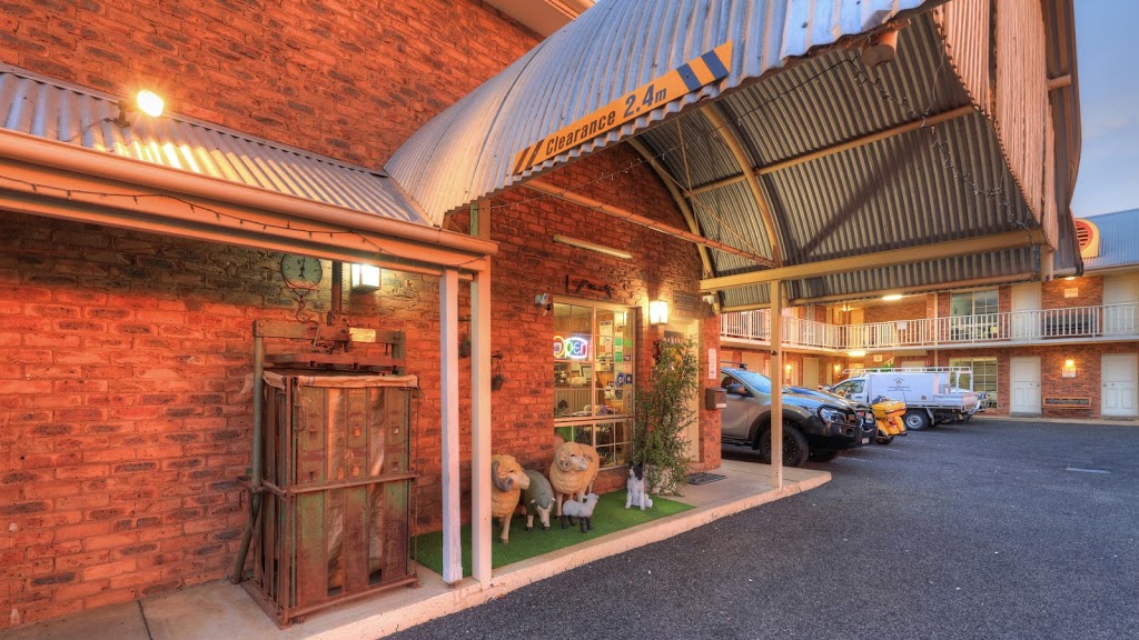Shearing Shed Motor Inn | lodging | 31 Cobra St, Dubbo NSW 2830, Australia | 0268842977 OR +61 2 6884 2977