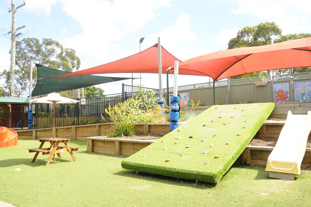 Bolton Point Child Care Centre |  | 158 Bay Rd, Bolton Point NSW 2283, Australia | 0249593410 OR +61 2 4959 3410