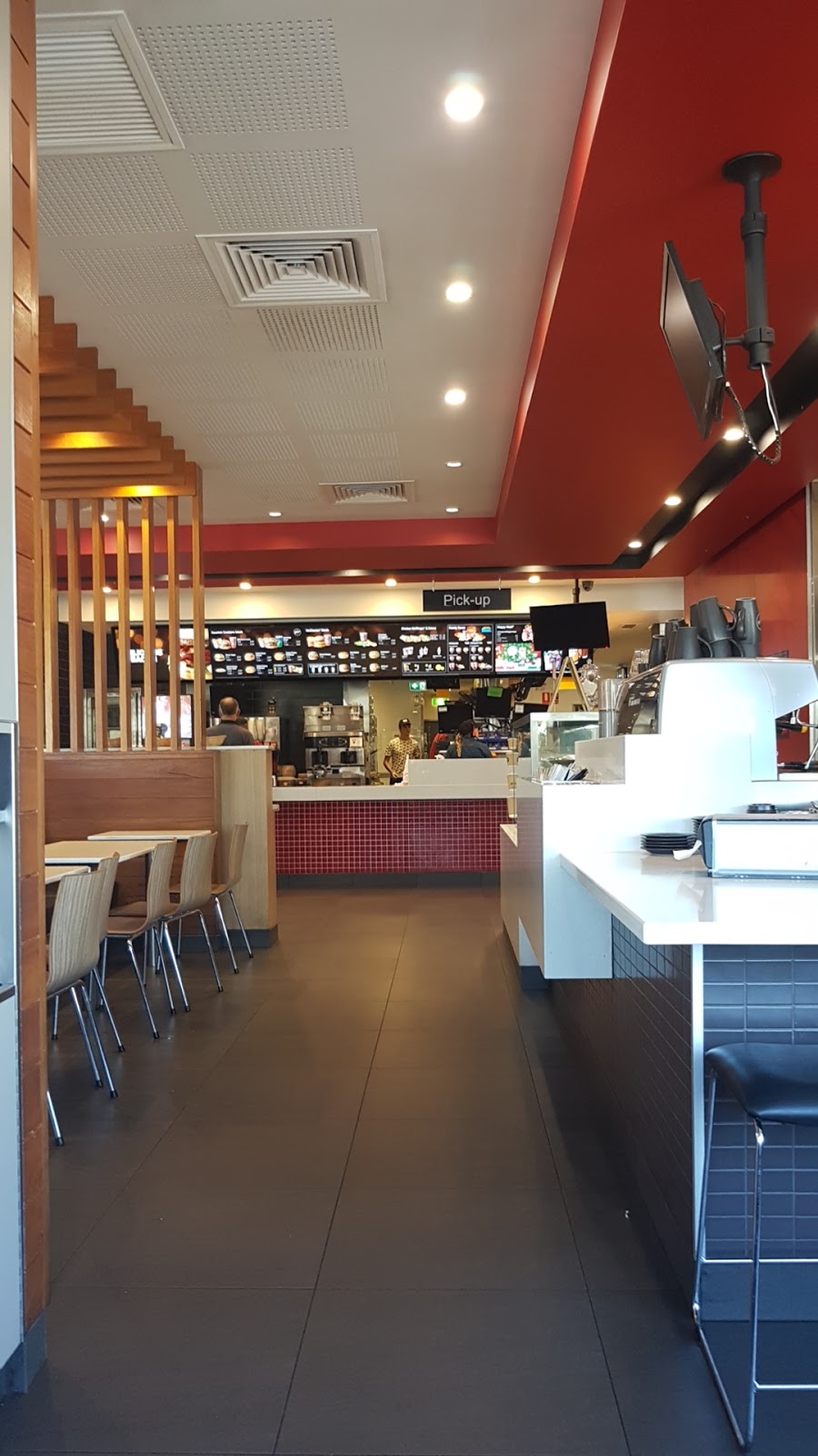 McDonalds Bribie Island | cafe | Cnr Goodwin Drive and, Coolgarra Ave, Bongaree QLD 4507, Australia | 0734100134 OR +61 7 3410 0134