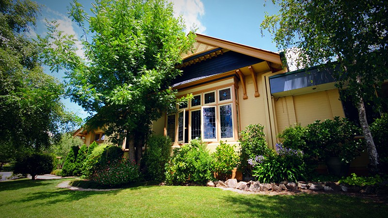 Cotswold Gardens | lodging | 34 Marsh St, Armidale NSW 2350, Australia | 0267728222 OR +61 2 6772 8222