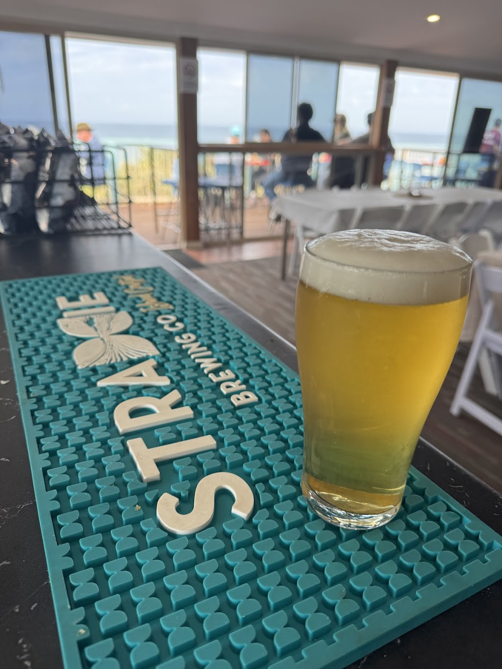 The Point Bar & Bistro | Surf Life Saving Club, 24 Kennedy Dr, Point Lookout QLD 4183, Australia | Phone: 0494 594 012