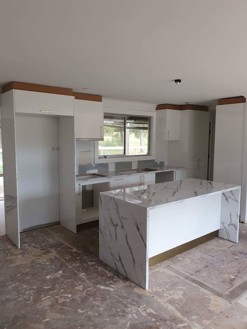 Designer Look Kitchens | Holder Rd, Bannockburn VIC 3331, Australia | Phone: 0404 224 748