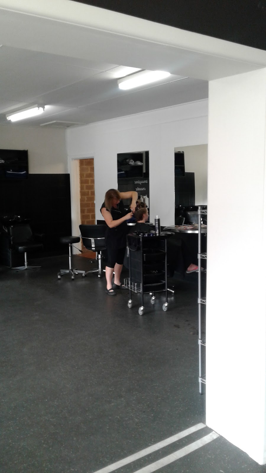 Cut Loose | hair care | 478 Prune St, Lavington NSW 2641, Australia | 0260256017 OR +61 2 6025 6017