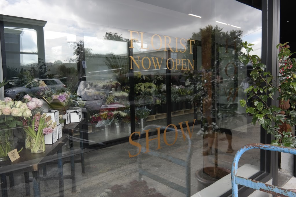 SHOW it with flowers | florist | 165B Military Rd, Avondale Heights VIC 3034, Australia | 0390219675 OR +61 3 9021 9675