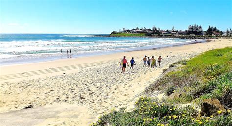 Warilla-Barrack Point Surf Life Saving Club |  | 7 Osborne Parade, Warilla NSW 2528, Australia | 0242964743 OR +61 2 4296 4743