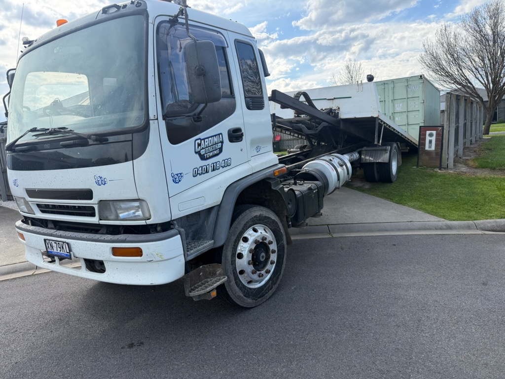 Cardinia district towing | Koo Wee Rup-Longwarry Rd, Modella VIC 3816, Australia | Phone: 0401 188 408