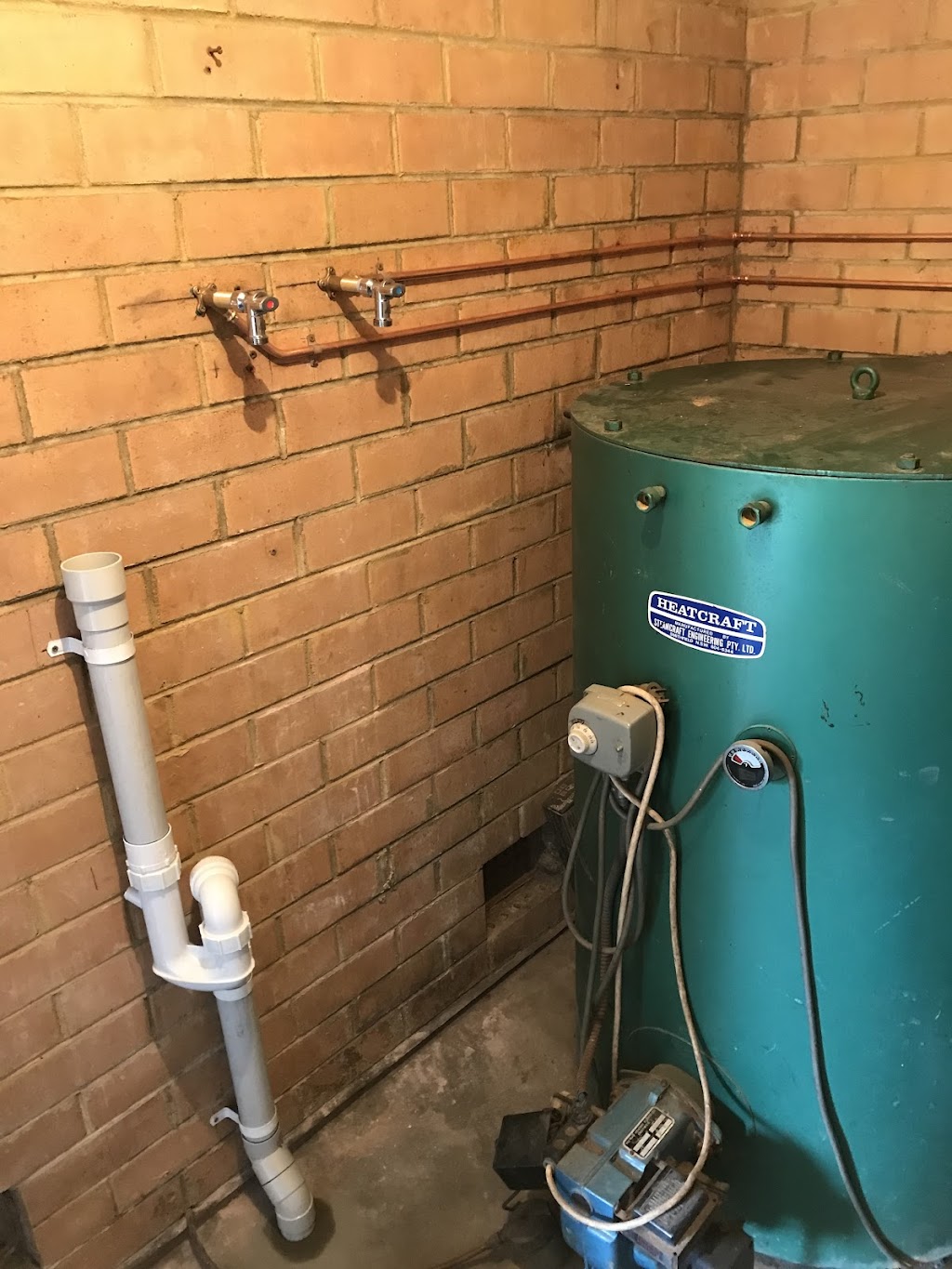 M K Ryall Plumbing | 47 Tableland Rd, Wentworth Falls NSW 2782, Australia | Phone: 0432 240 518