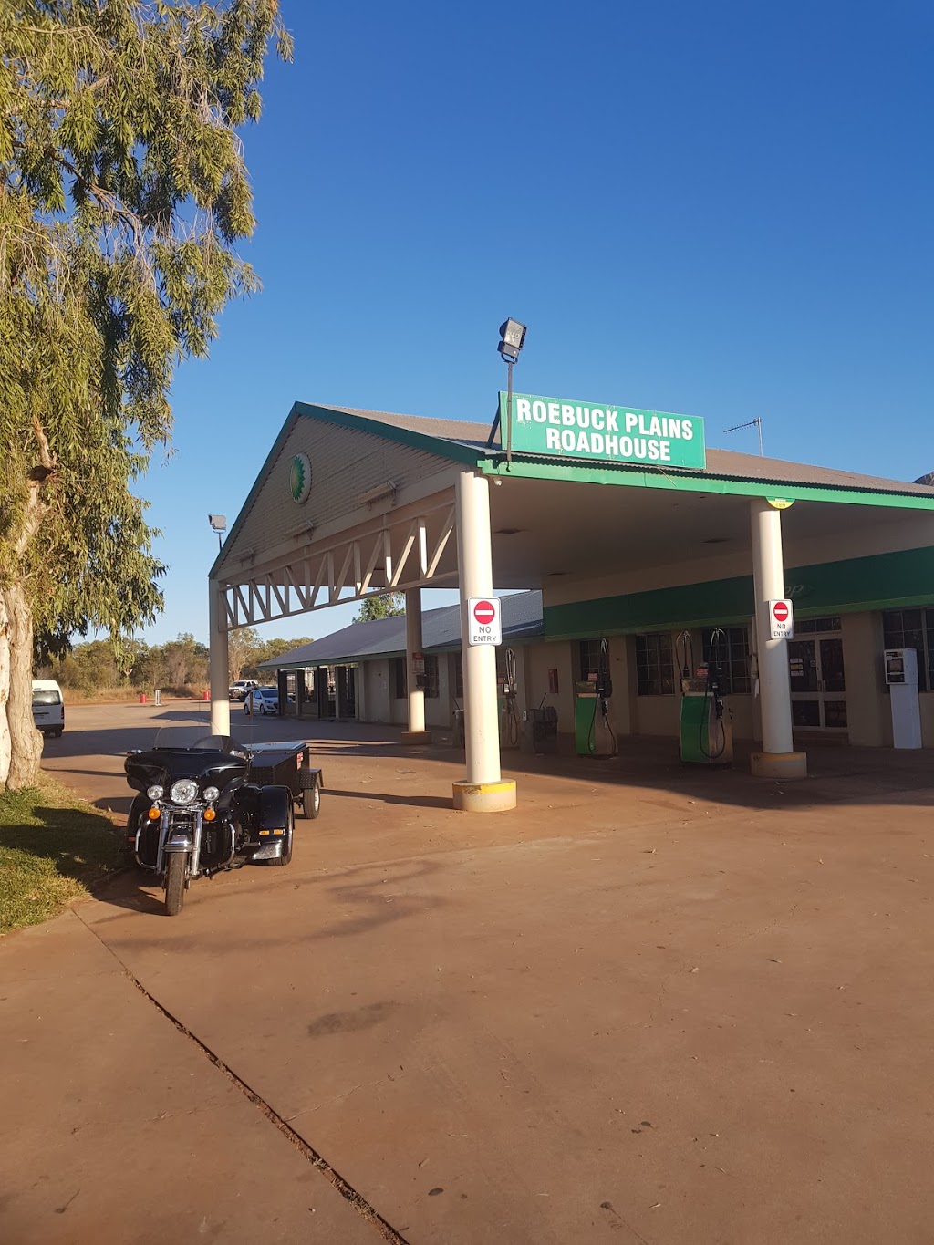 BP | gas station | Lot 136, Broome Rd, Roebuck WA 6725, Australia | 0891921880 OR +61 8 9192 1880