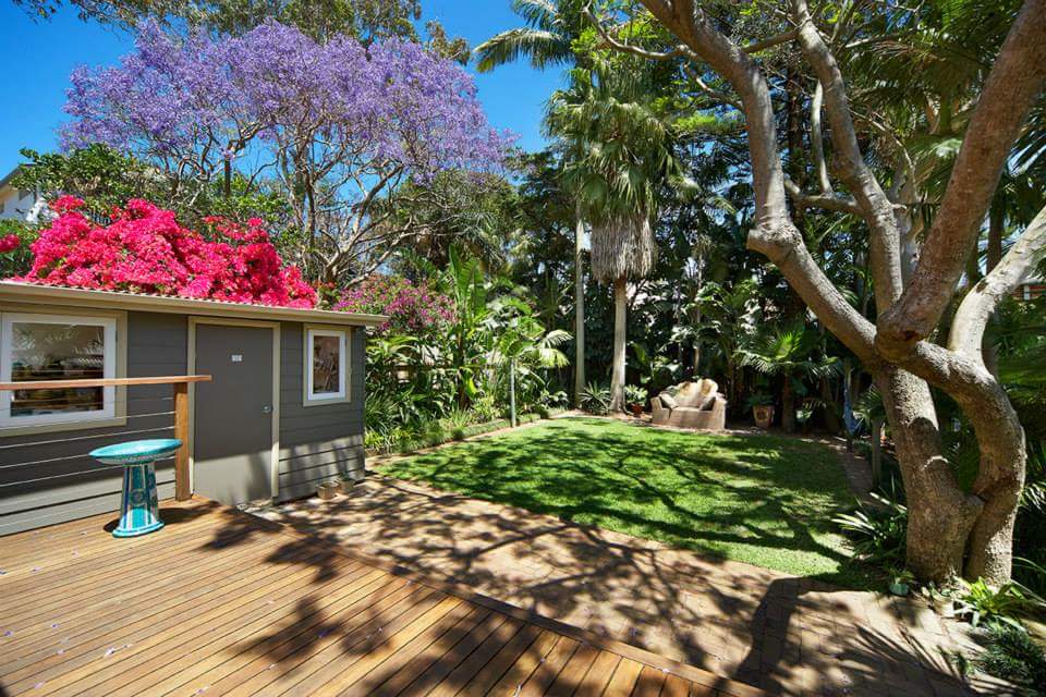 Bougainvilleas Bed and Breakfast | 3 La Perouse St, Fairlight NSW 2094, Australia | Phone: 0414 486 439