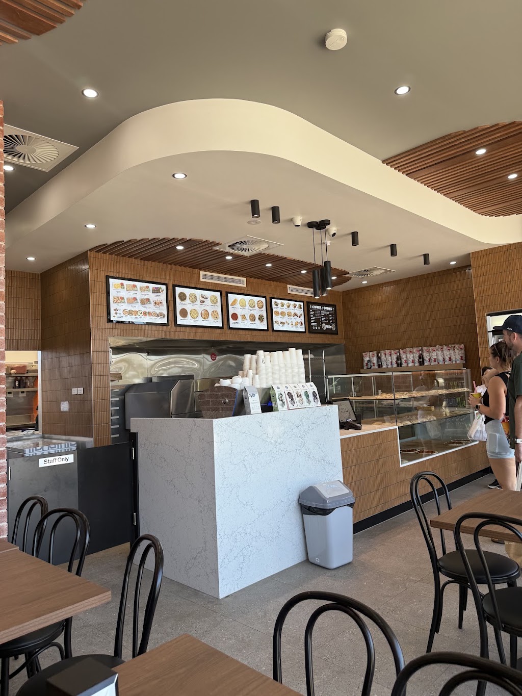 Zet and Zaatar Mernda | T36/180 Riverdale Bvd, Mernda VIC 3754, Australia | Phone: (03) 8188 0229