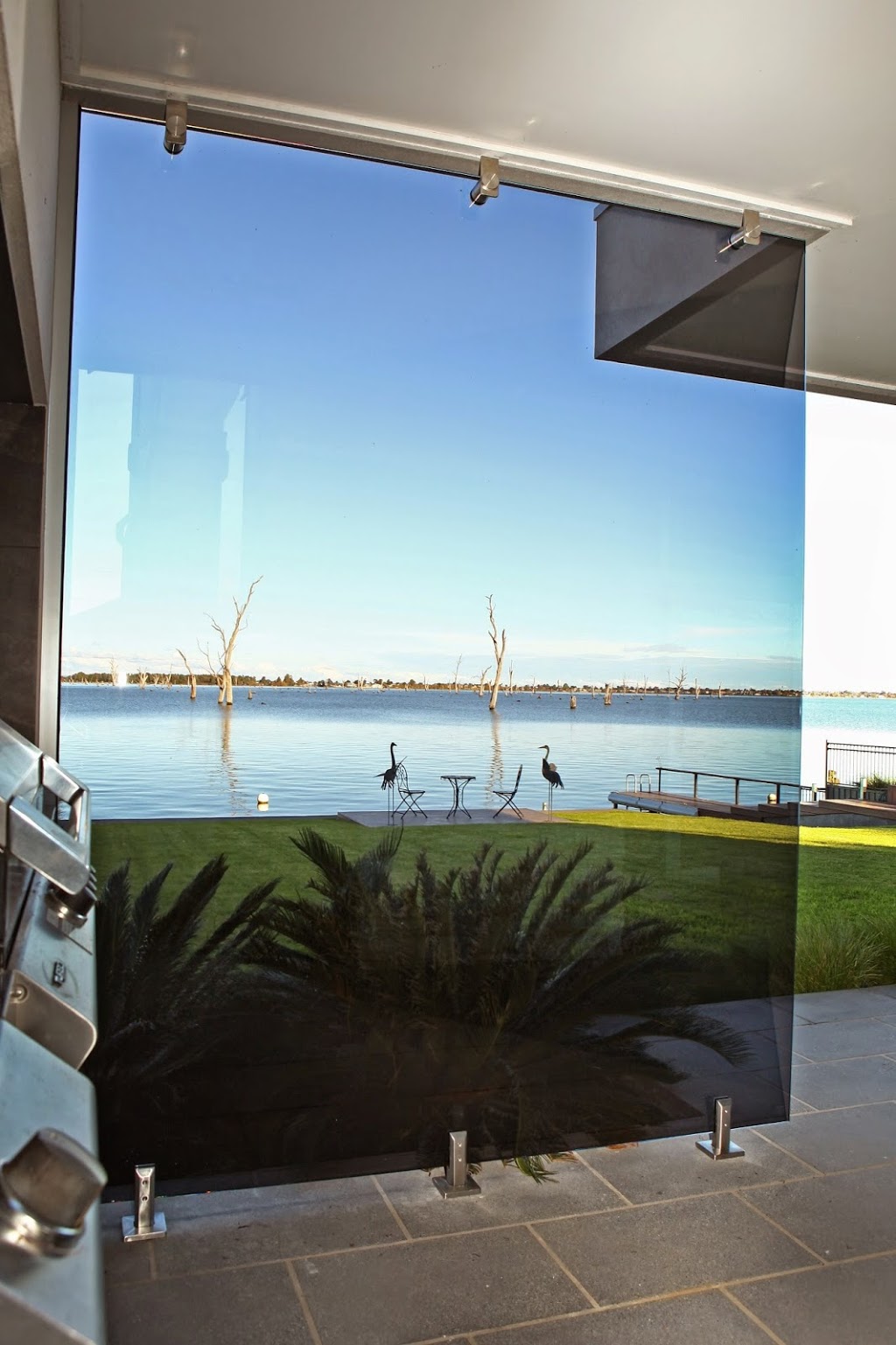 Simply Frameless Glass Concepts - Yarrawonga/Mulwala | furniture store | 97-103 Melbourne St, Mulwala NSW 2647, Australia | 0357441445 OR +61 3 5744 1445