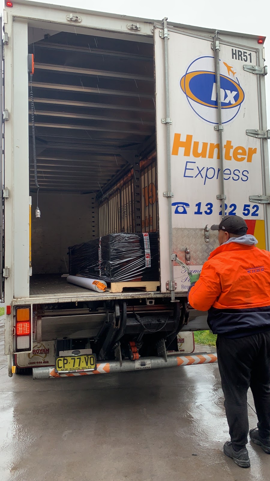 Hunter Express | 245 Beech Rd, Casula NSW 2170, Australia | Phone: (02) 9780 4099