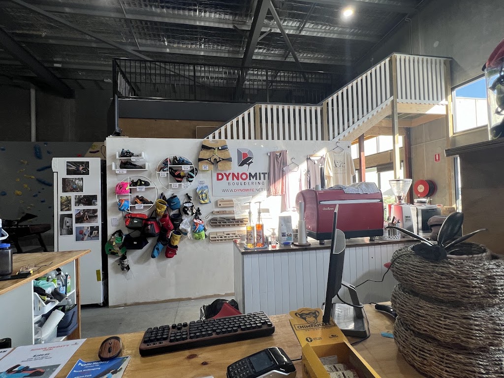 Dynomite Indoor Bouldering Gym Albion Park Rail | 114 Princes Hwy, Albion Park Rail NSW 2527, Australia | Phone: 0422 536 801
