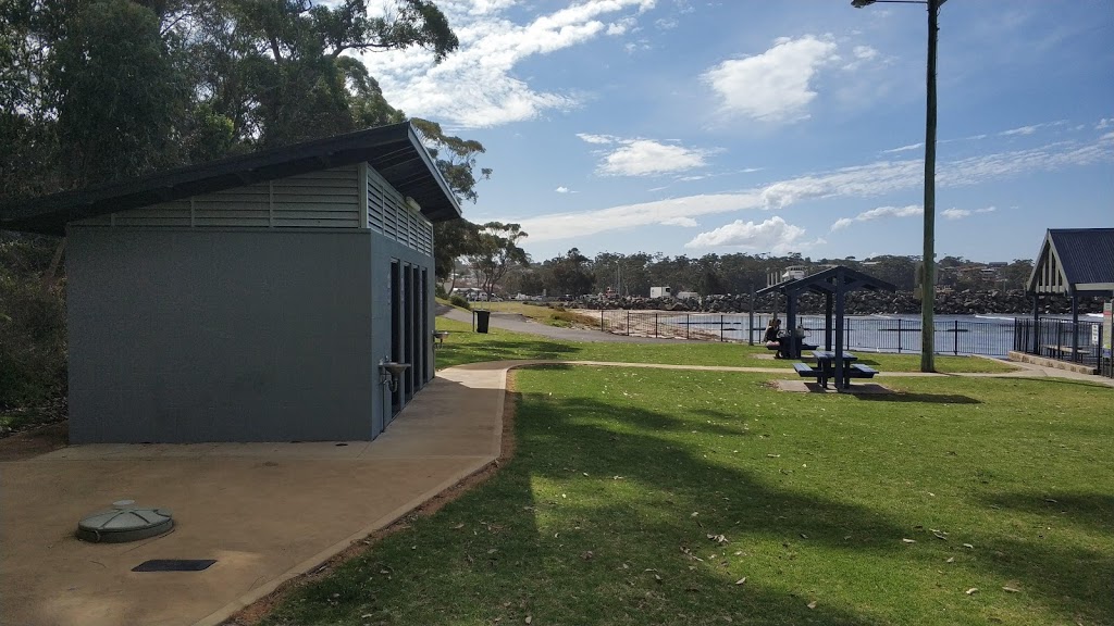 Ulladulla Sea Pool | Southern end of, Ulladulla Harbour, Ulladulla NSW 2539, Australia | Phone: (02) 4444 8811