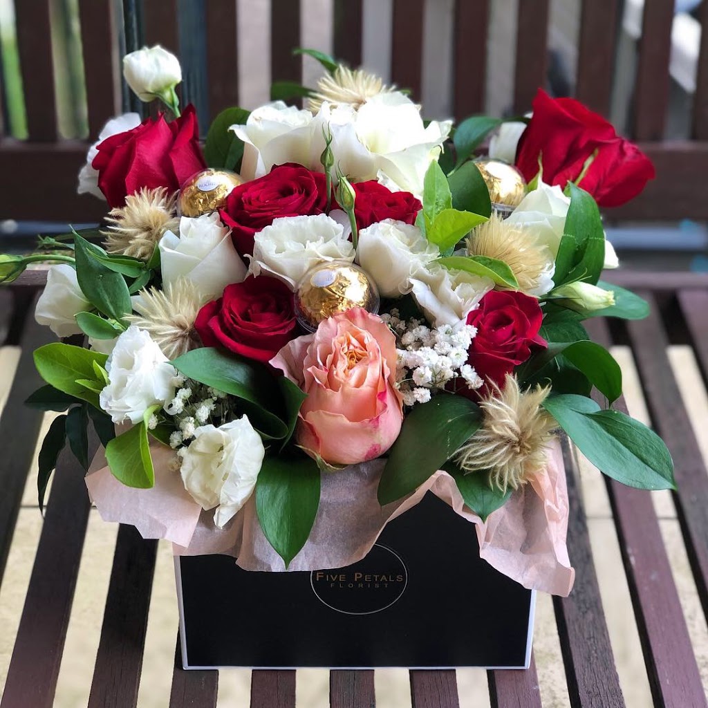 Five Petals Florist | florist | 41 Kenley Cres, Macquarie Hills NSW 2285, Australia | 0413061632 OR +61 413 061 632