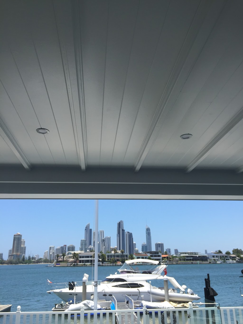 Element Painters | Barrier Reef Dr, Mermaid Waters QLD 4218, Australia | Phone: 0415 046 399