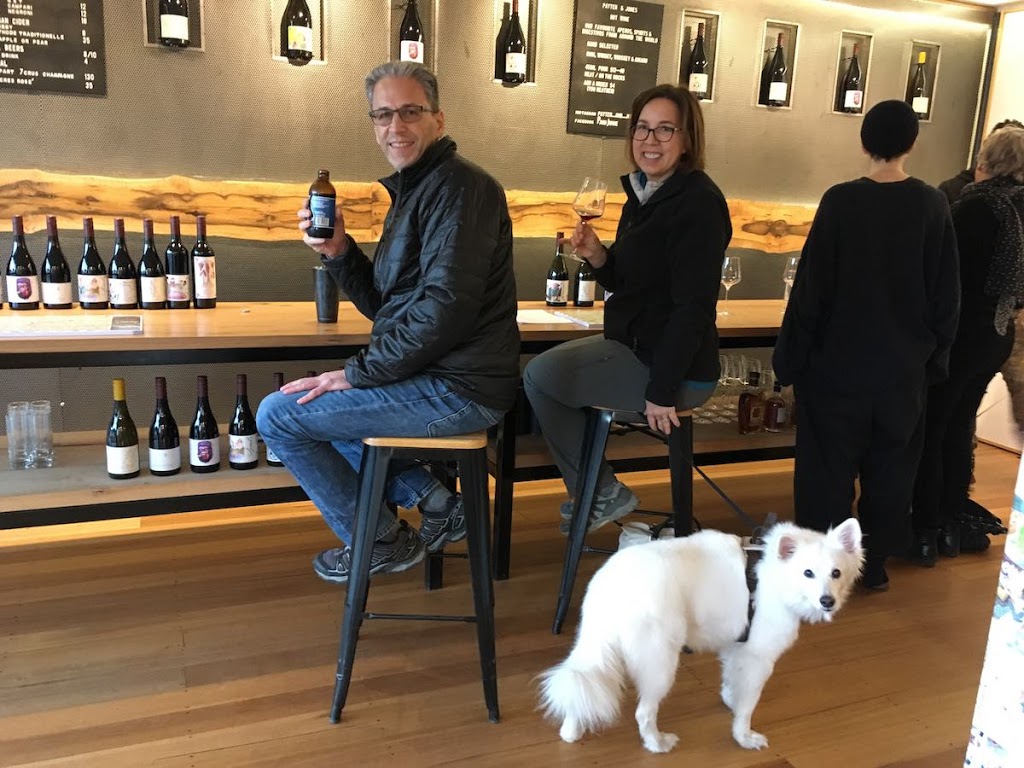 Pooches and Pinot | 65 Newgrove Rd, Healesville VIC 3777, Australia | Phone: 0488 046 993