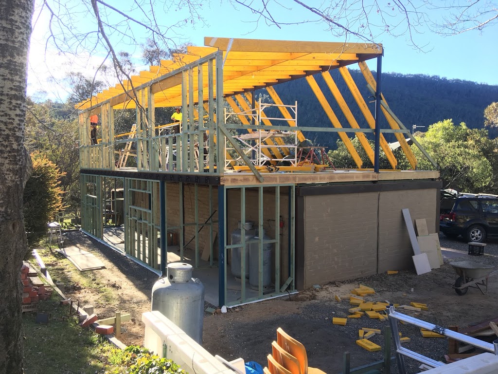 MODERN MOUNTAIN CONSTRUCTION | 19 Ponderosa Ln, Jindabyne NSW 2627, Australia | Phone: 0401 665 201