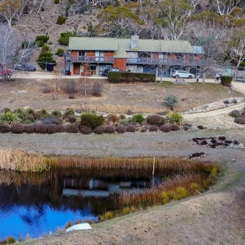 Mowamba River Lodge | lodging | 219 Frost Creek Ln, Jindabyne NSW 2627, Australia | 0422421518 OR +61 422 421 518