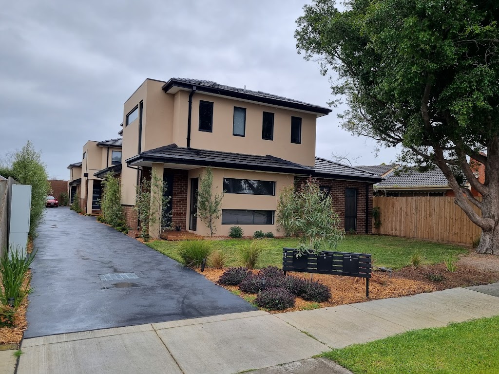 All In The Eye | 46 Foreshore Rd, Jam Jerrup VIC 3984, Australia | Phone: 0456 050 196