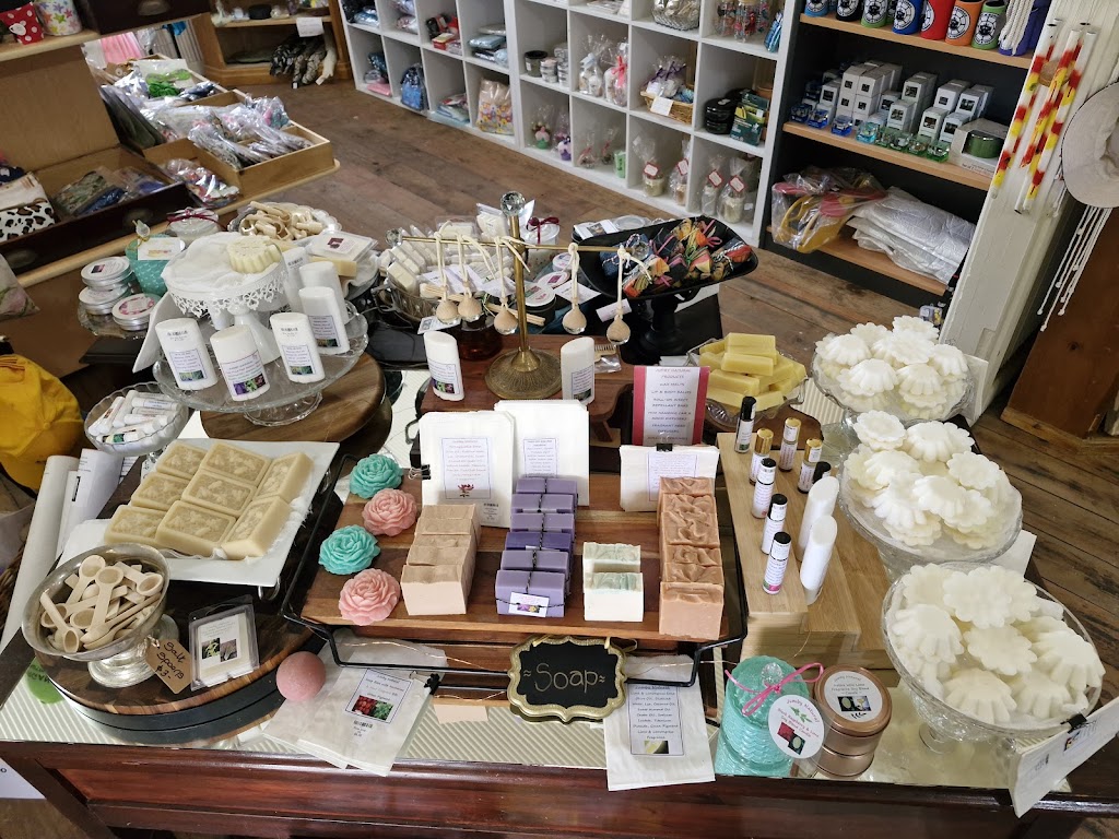 Old Wharf Craft Shop | Riverfront Precinct, Morgan SA 5320, Australia | Phone: 0439 692 393