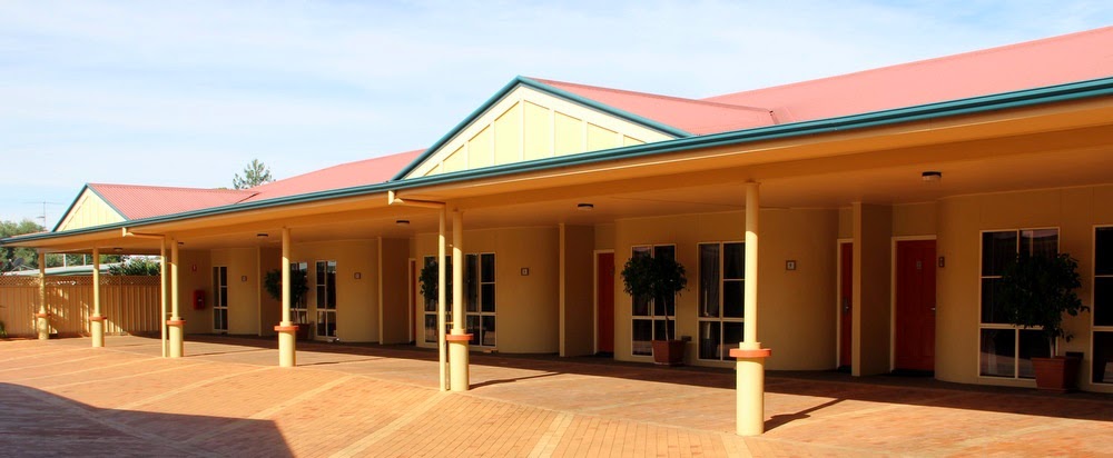 Dalby Homestead Motel | 27 Drayton St, Dalby QLD 4405, Australia | Phone: (07) 4662 5722