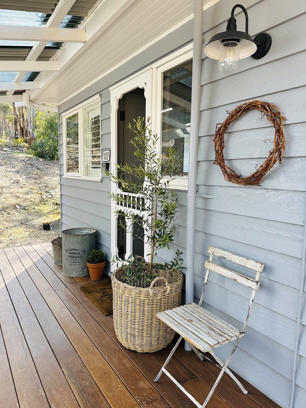 Grape Farm Cottage | 107 McAdams Ln, Moonambel VIC 3478, Australia | Phone: 0408 137 265