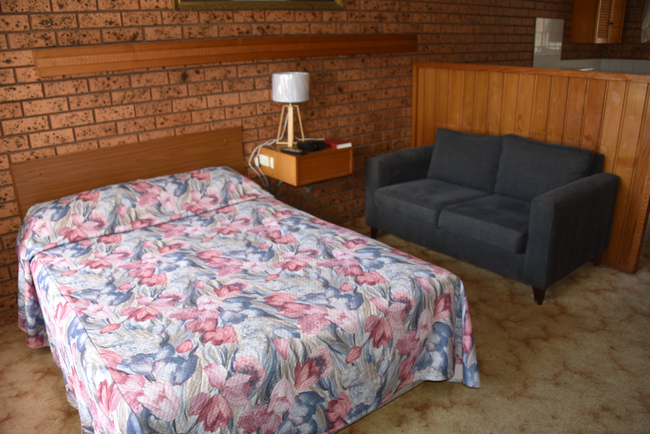 Corowa Gateway Motel | lodging | 203 Sanger St, Corowa NSW 2646, Australia | 0260331566 OR +61 2 6033 1566